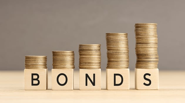 Is It Time To Invest in Bonds for Passive Income Again?