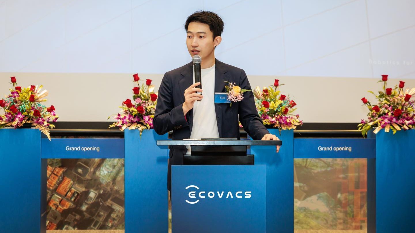 Mr. David Cheng Qian, Vice Chairman of ECOVACS Group and CEO of ECOVACS ROBOTICS