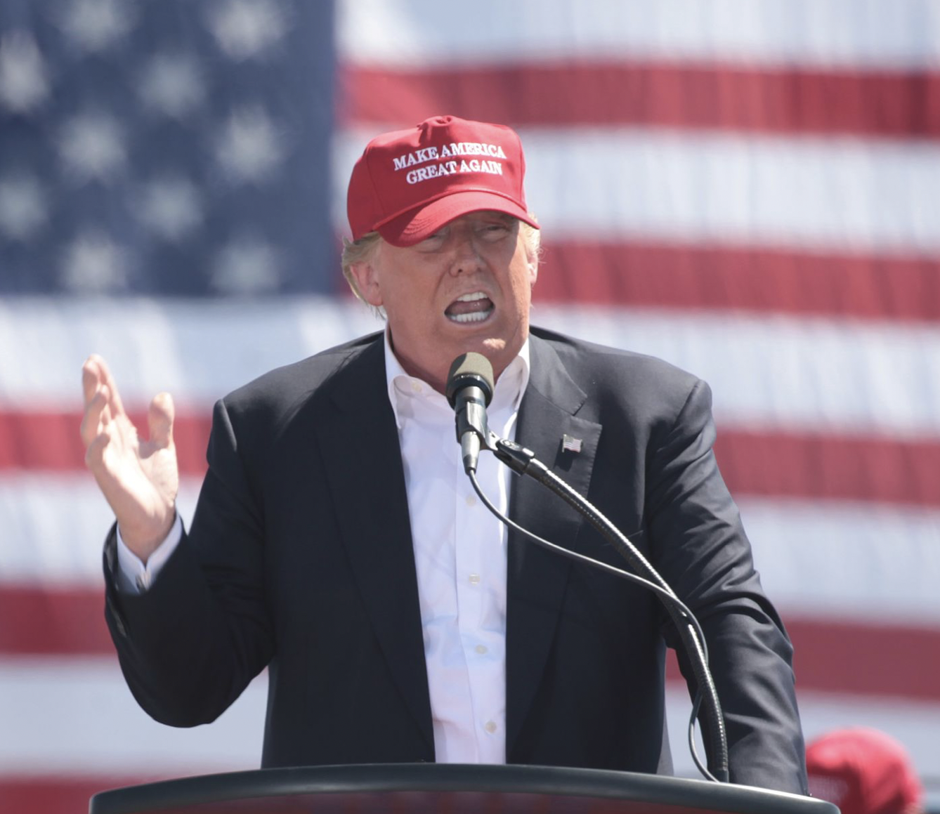 trump-leads-over-biden-by-four-points,-thanks-to-the-migrant-crisis-and-bidenomics 