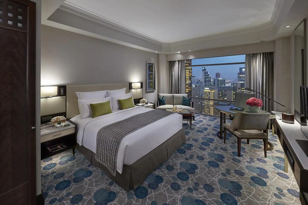 Mandarin Oriental Deluxe City View Room King Bed